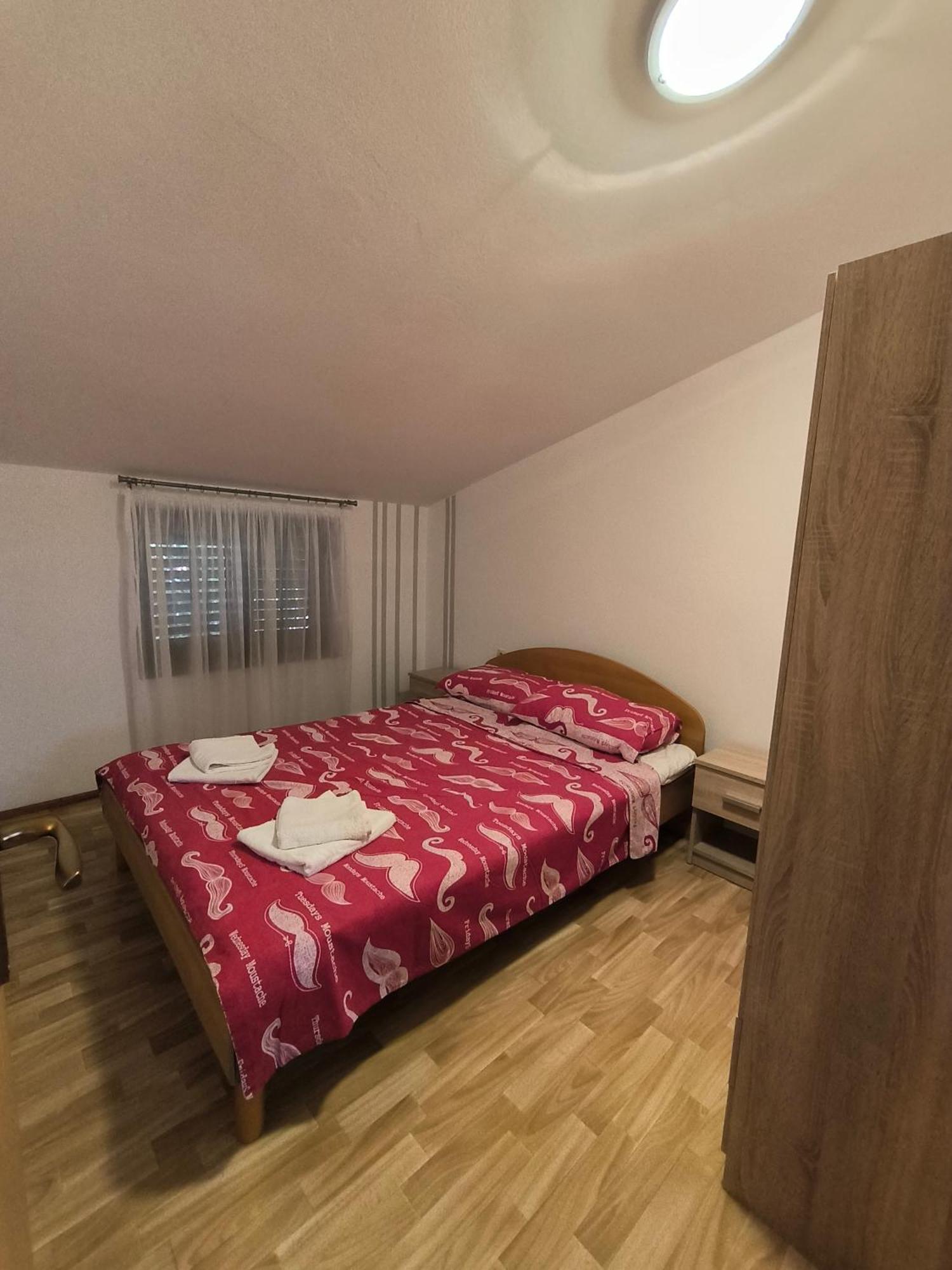 Apartman Kolarek Vir Exterior foto